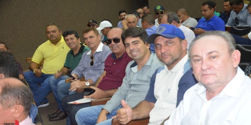 Aprovação da PEC 56, quatro Prefeitos reeleitos na Grande Sousa, beneficiados diretamente