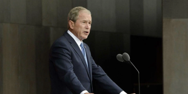 Bush: "Há provas claras de que a Rússia interferiu nas eleições"; Veja