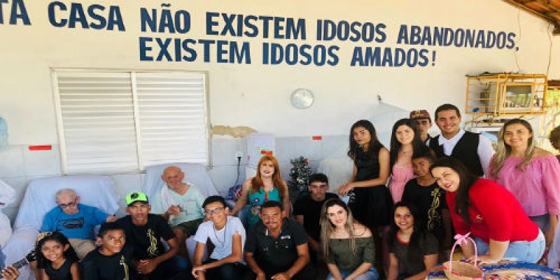 NASF de Sousa realiza confraternização de Natal com os idosos da Casa do Caminho