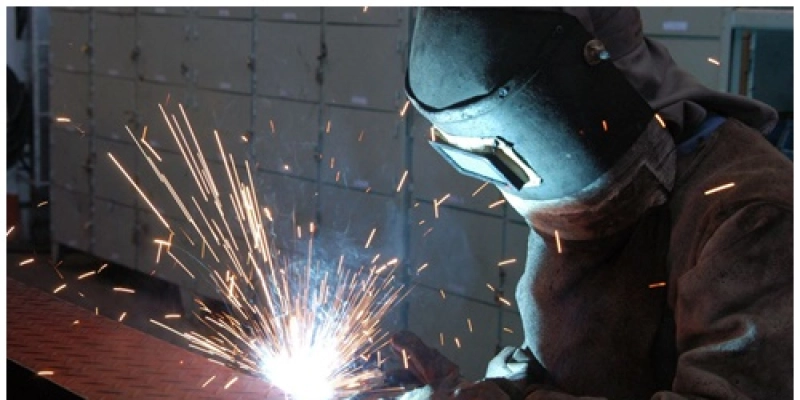 IBGE revisa para 1,8% crescimento do PIB de 2018