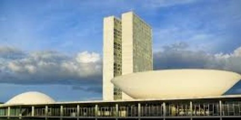 Congresso empossa hoje 513 deputados e 27 senadores