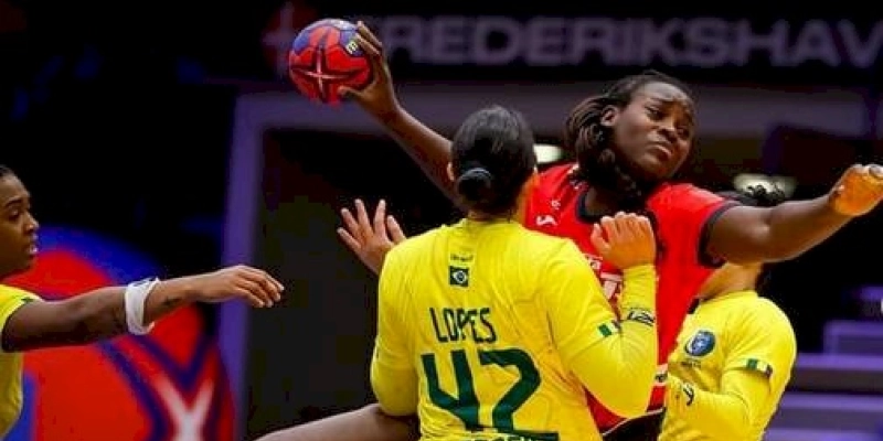 Brasil sofre primeira derrota no Mundial de Handebol feminino