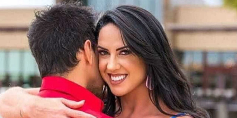 Zezé se declara para Graciele: "Me deixe aqui pro resto da vida"