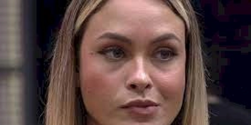 Sarah Andrade, do BBB21, faz apelo na web: “Vamos parar de julgar”