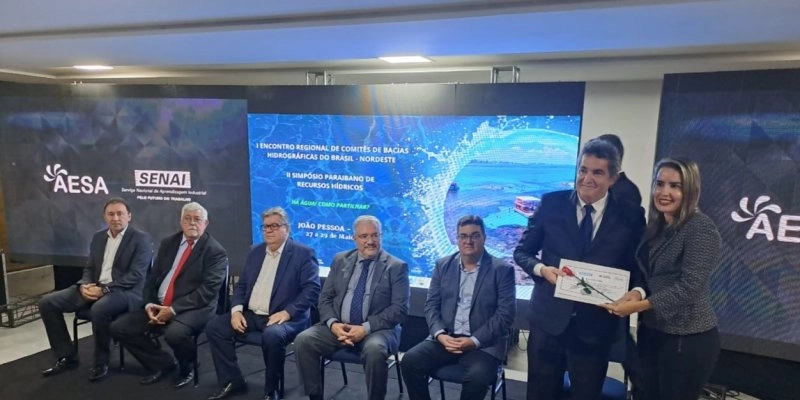SENAI da Paraíba entrega certificados aos alunos de pós-graduação em Simpósio Paraibano de Recursos Hidrográficos