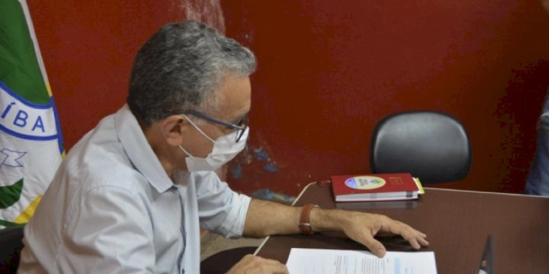 IMPROBIDADE: Prefeito Itamar é denunciado por contrato de servidor “Laranja” na Prefeitura de Poço Dantas