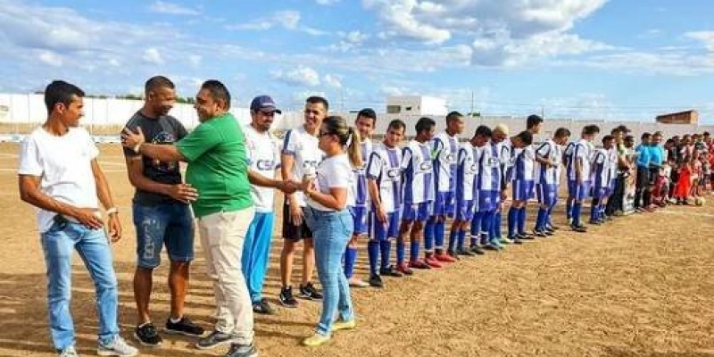 Prefeito João Neto participa da final do XV Campeonato Municipal de Futebol no Campo “O Nenenzão”, em Aparecida