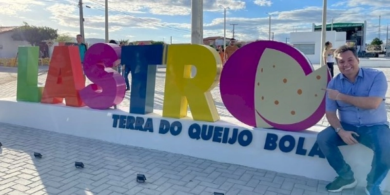 Júnior Araújo parabeniza Lastro pelos 60 anos de sua emancipação politica 