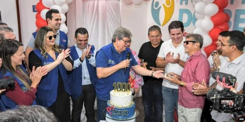 Governador entrega equipamentos de saúde, reforma de escola, inspeciona obras e autoriza novos investimentos em Patos 