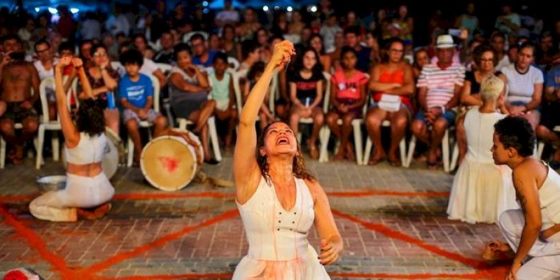 Caravana Interatos chega a Poço Dantas com oficina e espetáculo de teatro