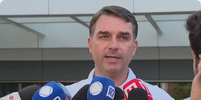 PL articula candidatura de Efraim Filho na Paraíba, segundo documento divulgado