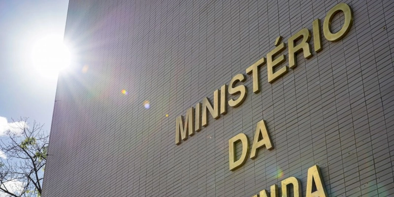 Governo bloqueia mais R$ 1,1 bilhão do Orçamento