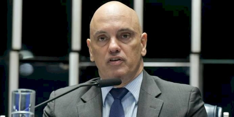 Alexandre de Moraes recebe notificação do Governo Biden (EUA)