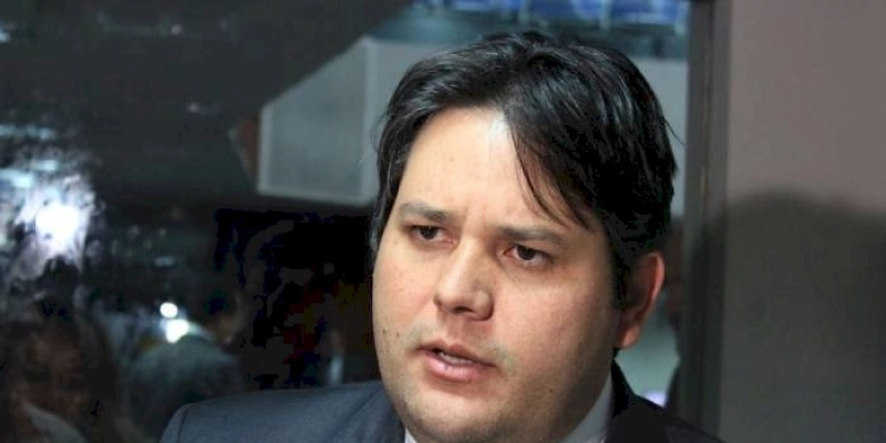 Ex-prefeito de Patos, Dinaldinho, é condenado por improbidade