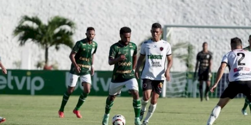 Sousa empata com o líder Botafogo-PB no estádio Almeidão, em João Pessoa 