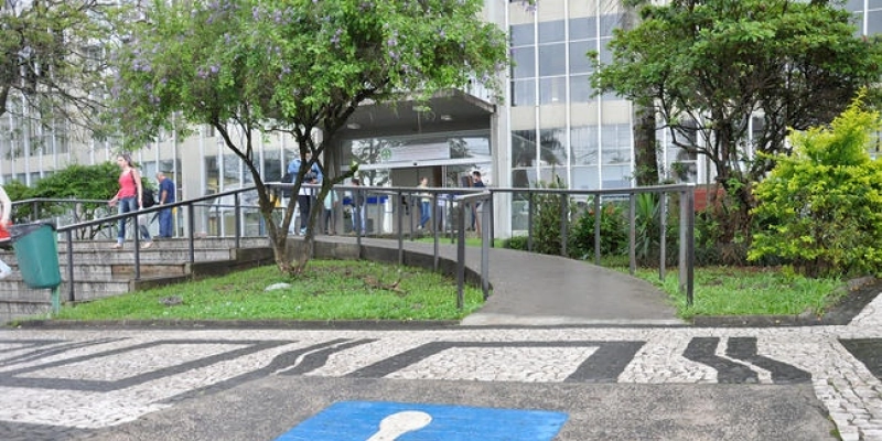 Promotoria de Patos recomenda instalação de rampa na sede de sindicato