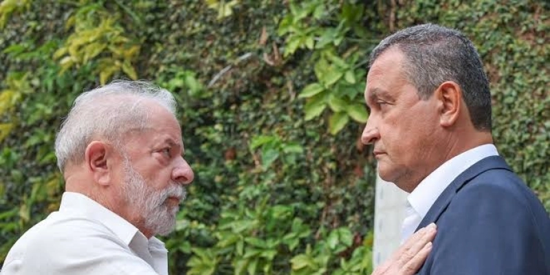 Ministros do Governo Lula garantem cargos vitalícios no judiciário para suas esposas