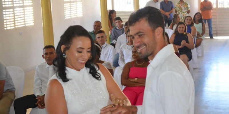 Secretaria de Assistência Social de São José da Lagoa Tapada realiza Casamento Comunitário com muita festa; Veja Fotos e Vídeo 