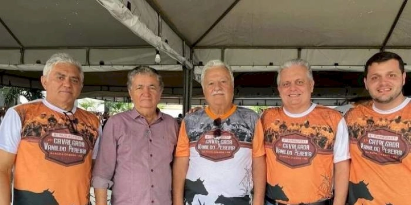 Deputado Bosco prestigia cavalgada e evento cultural em Alagoa Grande no encerramento do Caminhos do Frio 
