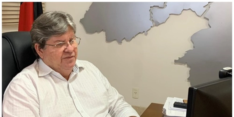 João Azevêdo discute investimentos em tecnologia com representantes da Indra Brasil