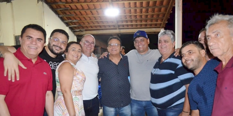 Prefeito Célio comemora emancipação política com festa pública em Vieirópolis; Veja imagens 