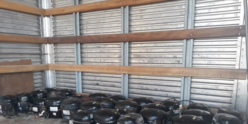 GTE de Cajazeiras e NI do 6º BPM recuperam motores de geladeiras furtados de empresa em Cajazeiras