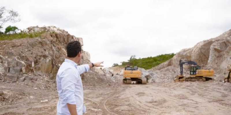 Vice-governador vistoria andamento das obras do Arco Metropolitano Leste, em Campina Grande