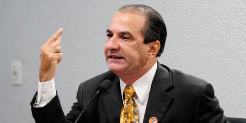 Silas Malafaia diz que pesquisa Datafolha é mentira: “Manda Lula vir pra rua”, desafia o pastor