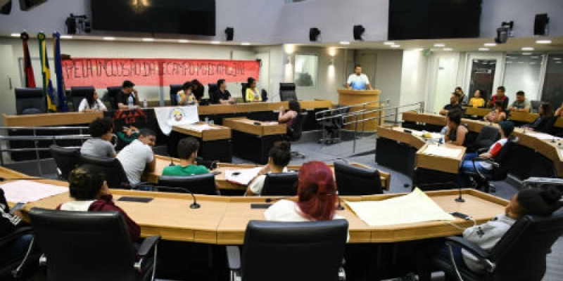 ALPB do povo: Estudantes do Cariri visitam sede e discutem pleitos da Educação no Campo