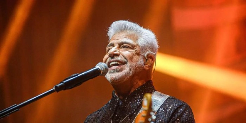 Lulu Santos passa mal, é internado e cancela shows