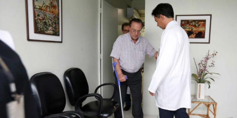 Defesa reitera pedido de prisão domiciliar e diz que Maluf pode morrer