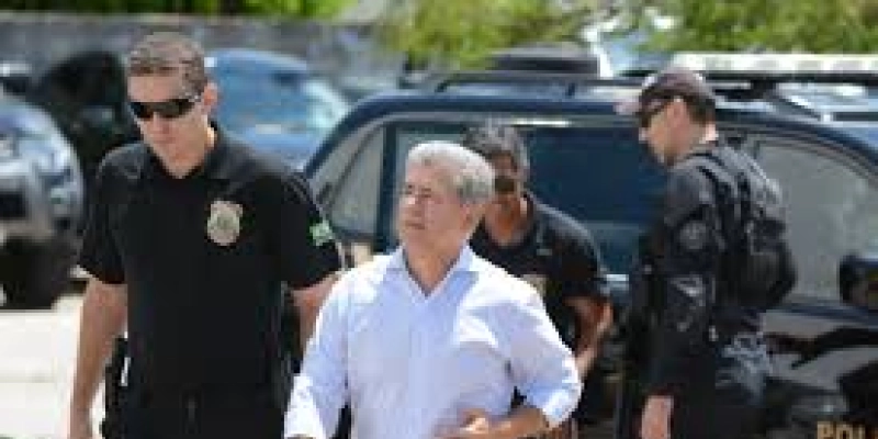Ministro Edson Fachin nega pedido para revogar prisão de Leto Viana