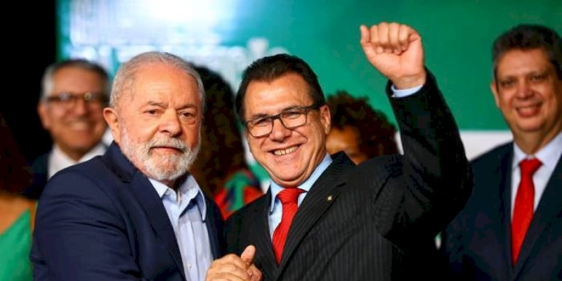 Marinho assume Trabalho e diz que gestão será pautada pelo diálogo
