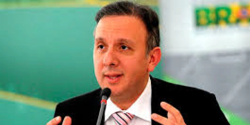 Ensaios sobre o que teria levado Aguinaldo Ribeiro a optar por uma provável aliança com Lucélio