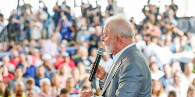 Lula anuncia novos institutos federais e R$ 1,3 bi para Rodoanel em SP