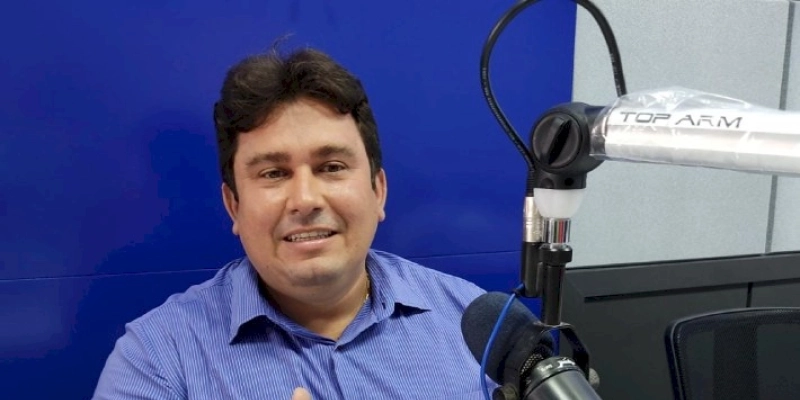 Chefe de Gabinete Helder Carvalho diverge do Vereador Novinho de Carlão, e confirma "acordo" entre PDT/PTB para presidência da Câmara em Sousa