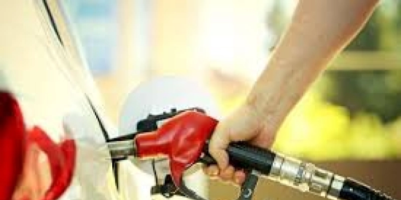 Preços de gasolina e diesel sobem hoje nas refinarias