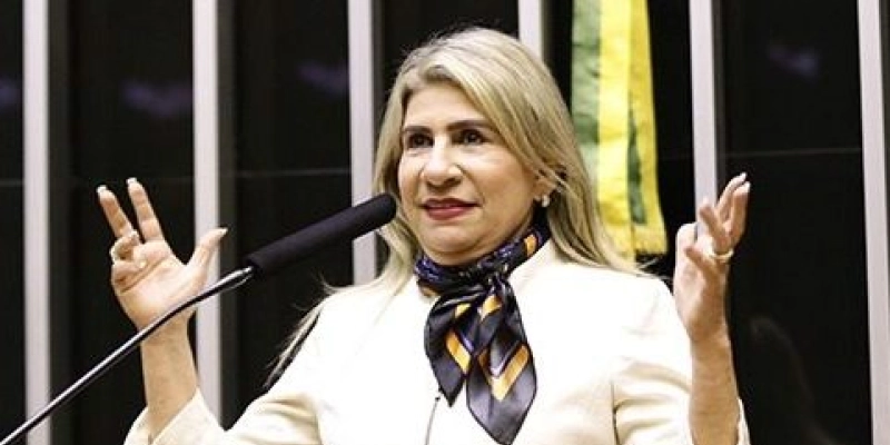 Proposta de Edna autoriza transporte de profissionais da saúde em veículos escolares durante a pandemia