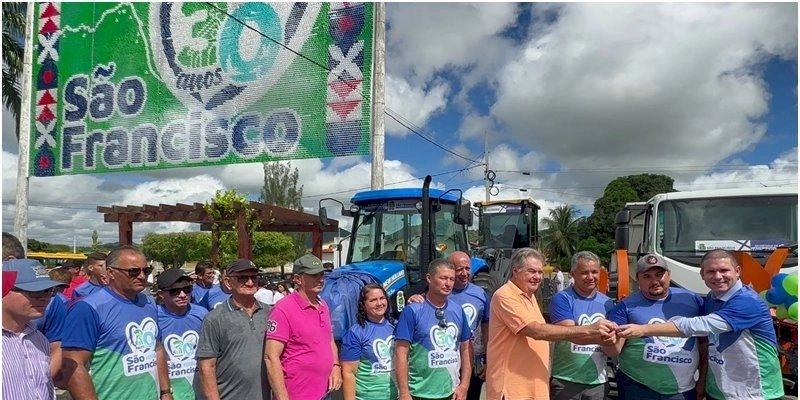 Gerôncio celebra as obras, e realizações durante festa dos 30 anos de emancipação política de São Francisco; Vídeos 