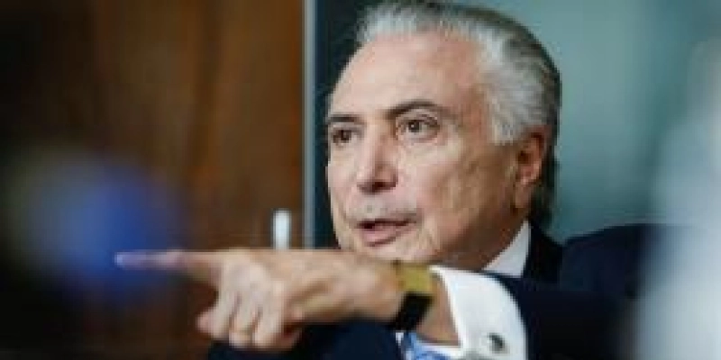 Governo vai trabalhar para que reduções da gasolina cheguem às bombas, diz Temer