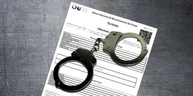 Homem foragido da justiça pombalense é preso na cidade de Paulista