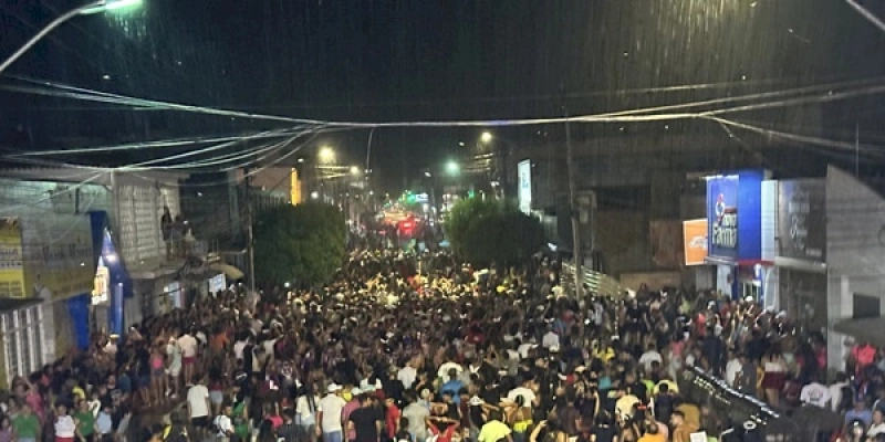 Bloco das Virgens abre o 1º dia do SorriFolia, na cidade de Sousa
