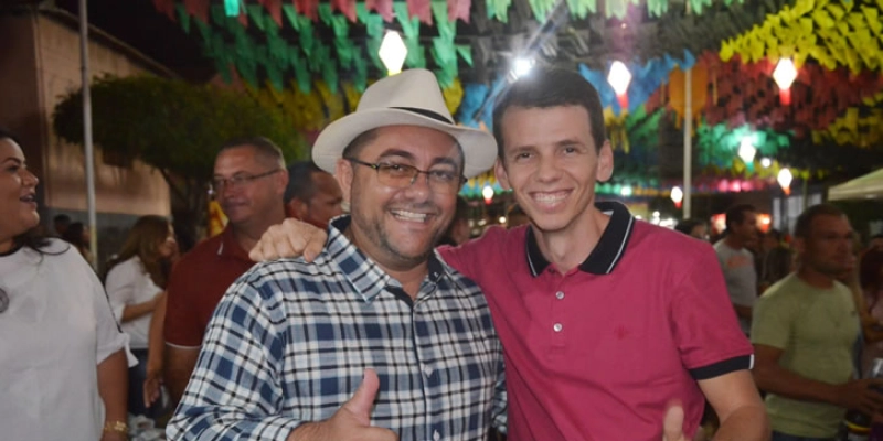 Prefeito de Santa Cruz comemora o grande sucesso do São João naquela Cidade; Veja abertura em fotos e Vídeo 