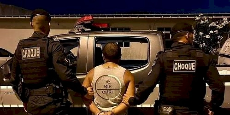 Homem acusado de tráfico de drogas é preso em ação da Polícia Militar, na PB