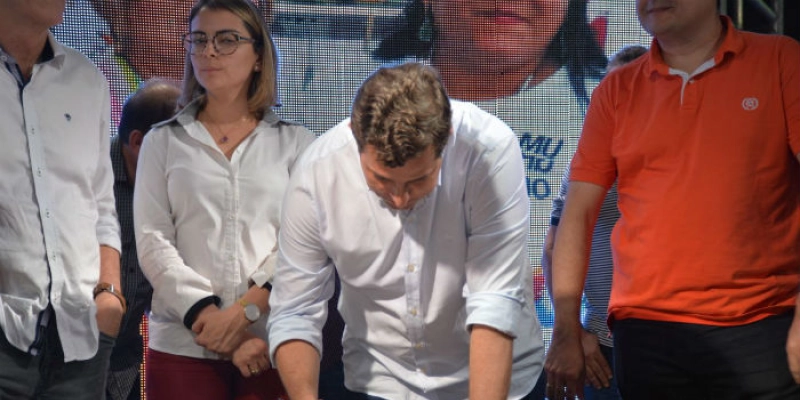 Gervásio participa da abertura da feira do empreendedor em Guarabira
