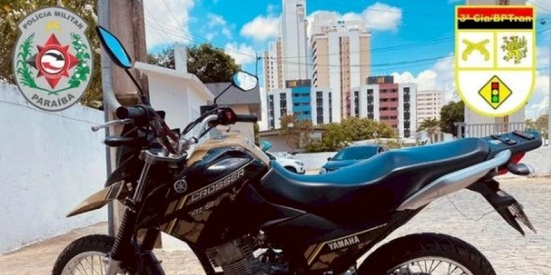 Veículo com adulterações em seus sinais identificadores é apreendido pela polícia militar