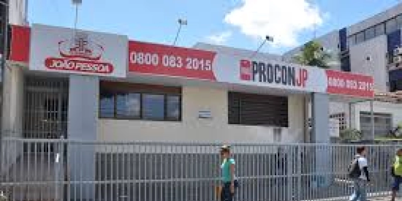 Procon-JP informa consumidores sobre novas regras no uso do cheque especial 