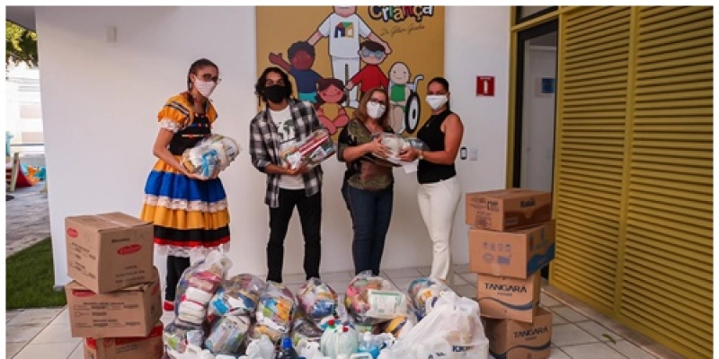 Creche da ALPB e APPL  doam cestas básicas, álcool em gel e máscaras à Casa da Criança com Câncer
