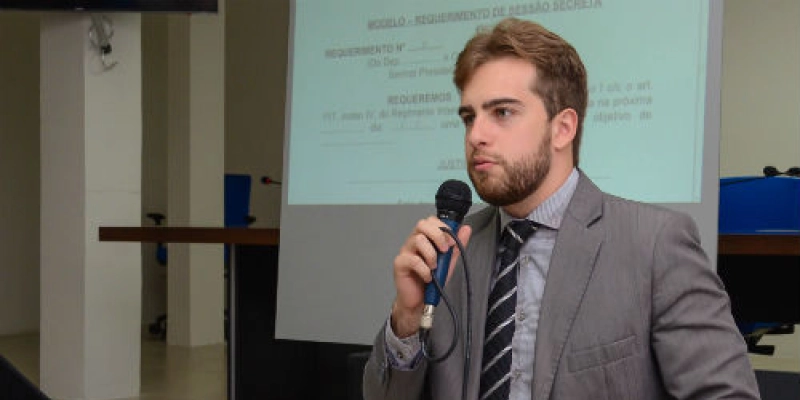 Assembleia inicia processo para acabar com uso de papel na tramitação de projetos