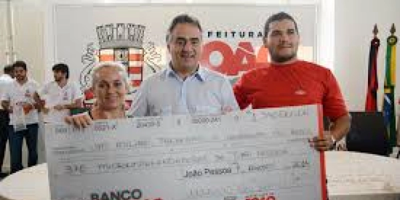 Prefeitura libera R$ 1,1 milhão em crédito do Banco Cidadão para 204 microempreendedores